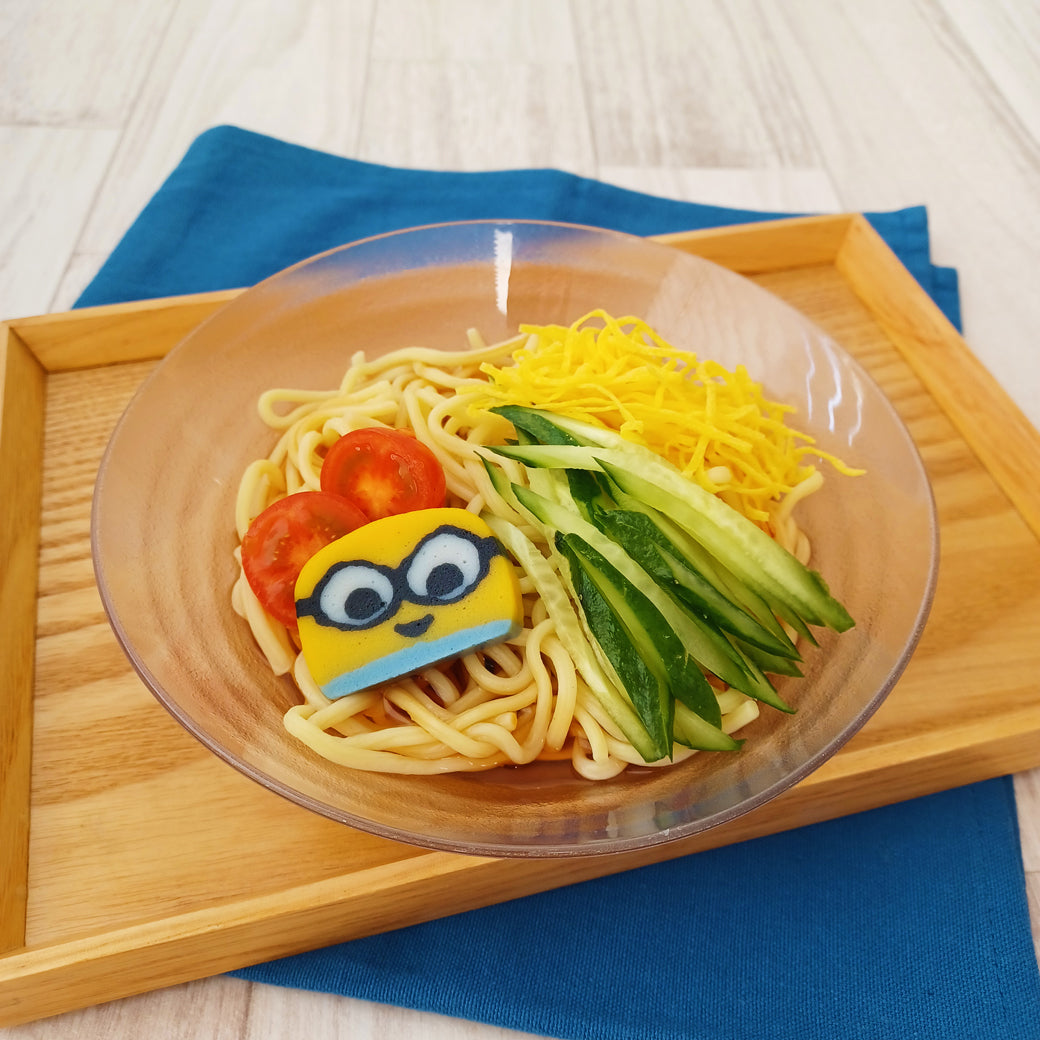 板なしかまぼこ ミニオンの冷し中華