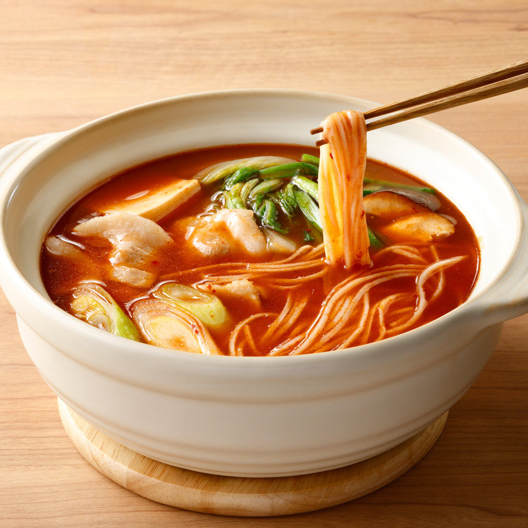 おさかな麺のキムチ鍋