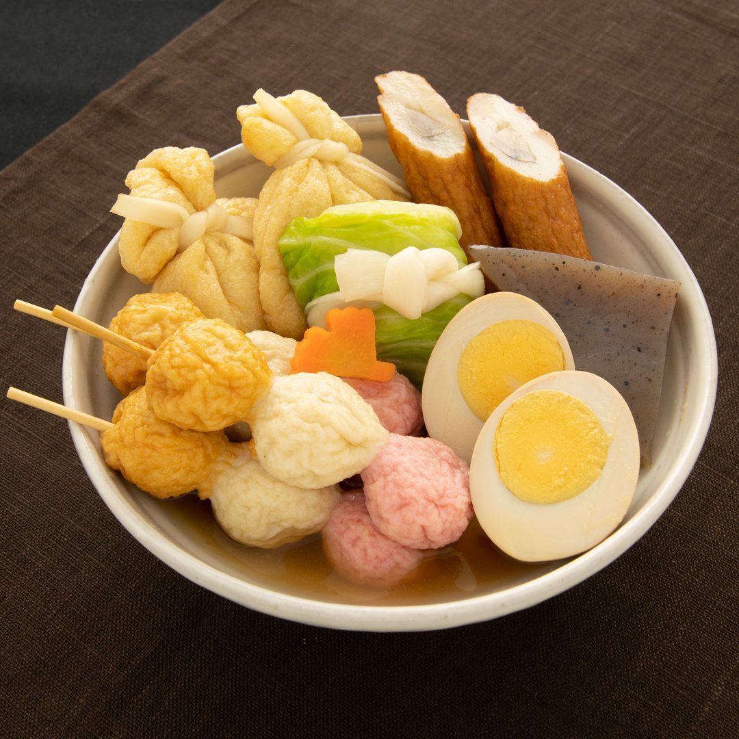 三色串天の皿盛りおでん