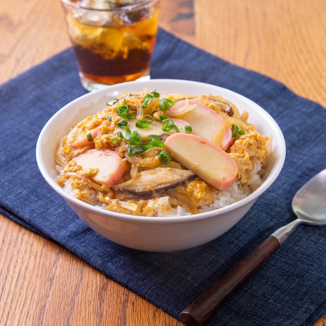 鯛入り蒲鉾の卵とじ丼